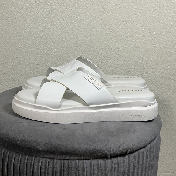 Cole Haan Grandpro Sandals‎ Cris Cross Optic White Slides Women's Sz 5 B - Picture 1 of 8